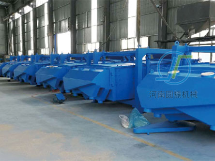 方形搖擺篩生產完成，準備發貨